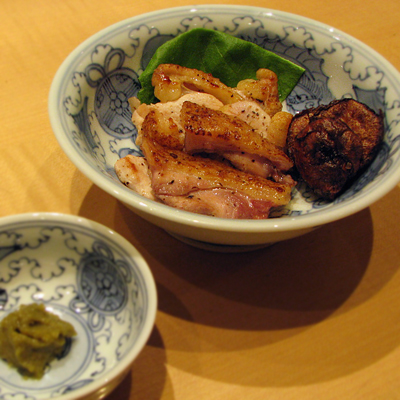 実りのかしら『サツマ地鶏の焼き鳥と小芋の皮の揚げ物』