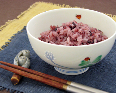 『黒米』で炊いたご飯を盛ってみました♪