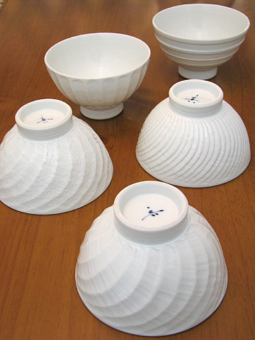 白磁手彫茶碗